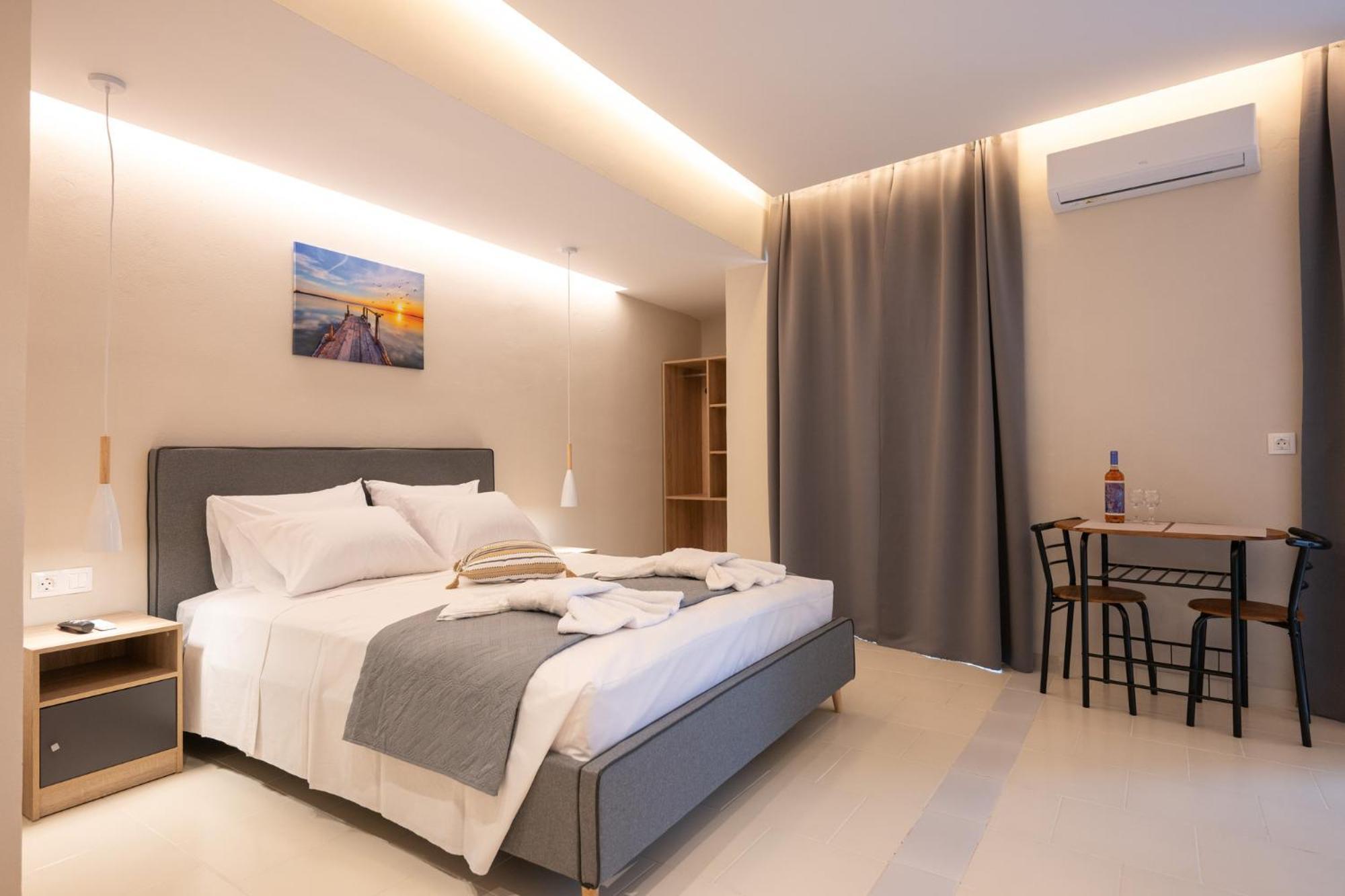 Hotel Blue Wave - Ixia Lalyssos