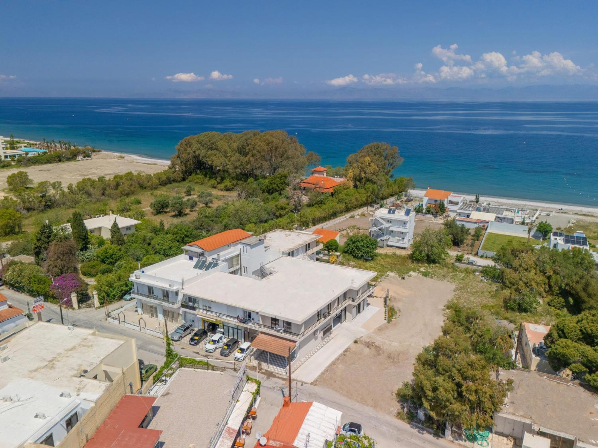 Hotel Blue Wave - Ixia Lalyssos